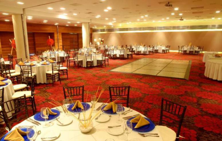 Hotel Emporio Ixtapa Todo Incluido: Instalaciones de primer nivel y todo tipo de servicios empresariales, desde coffee breaks, equipos de alta tecnología e internet inalámbrico, hasta estacionamiento, equipos de traducción simultánea y banquetes Emporio Ixtapa