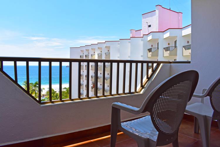 Departamentos Vacacionales en Ixtapa Zihuatanejo desde $600 pesos por persona. Rentas Vacacionales en Ixtapa. Rentas Vacacionales en Zihuatanejo. ¿Buscas casas en renta para 10, 15 o 20 personas en Ixtapa Zihuatanejo? Nuestra agencia de viajes te ofrece paquetes todo incluido o sólo hospedaje en Ixtapa Zihuatanejo